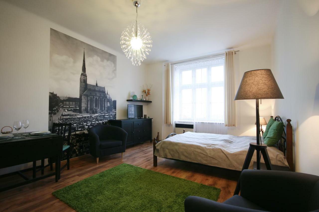 Apartman Mrakodrap Pilsen Exterior foto